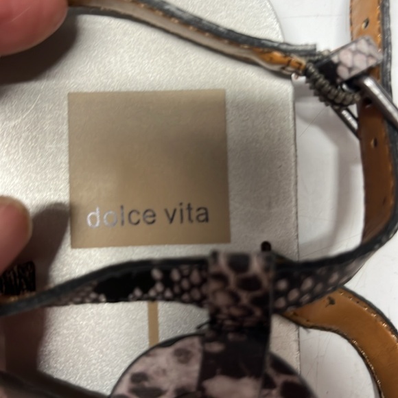 Dolce Vita snakeskin sandals 🐍 - Picture 3 of 5